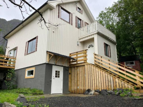 Reine Apartment
